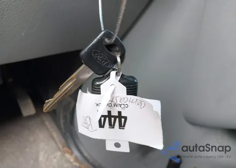 2011 Ford E-250 Commercial z USA, uszkodzony, nr VIN 1FTNE2EL1BDA18380